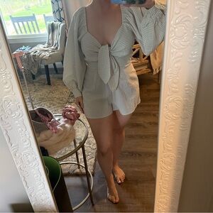 Missguided + Light Green Gingham Tie-Front Romper